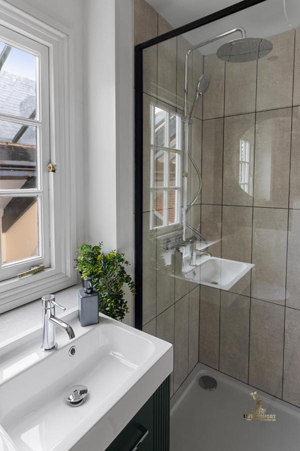 Luxe Courtyard Apartment For 4 Near Exeter City Centre Exterior photo